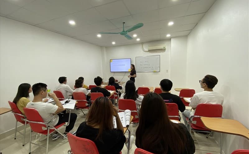 Giáo viên Ielts cần có nhiều kinh nghiệm làm bài thi Ielts tốt